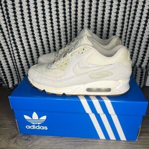 Nike Wmns Air Max 90 Premium ‘Light Bone’